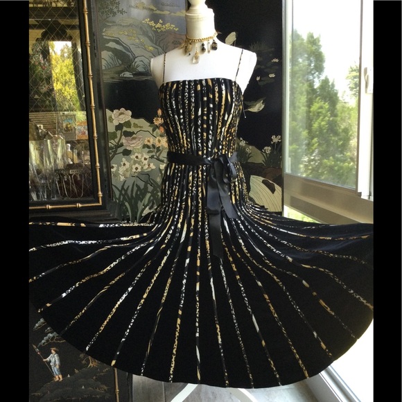 Velvet HUGE SWEEP Party Dress  B9 - Picture 12 of 12